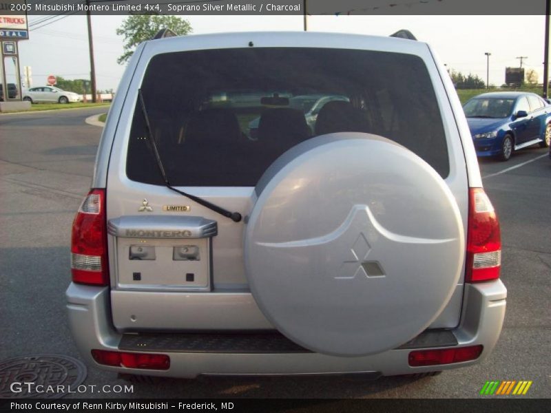 Soprano Silver Metallic / Charcoal 2005 Mitsubishi Montero Limited 4x4