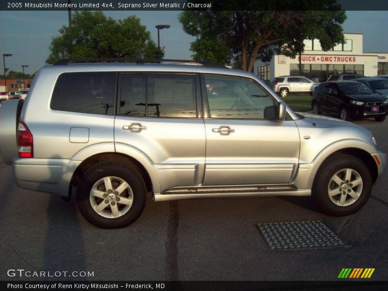 Soprano Silver Metallic / Charcoal 2005 Mitsubishi Montero Limited 4x4