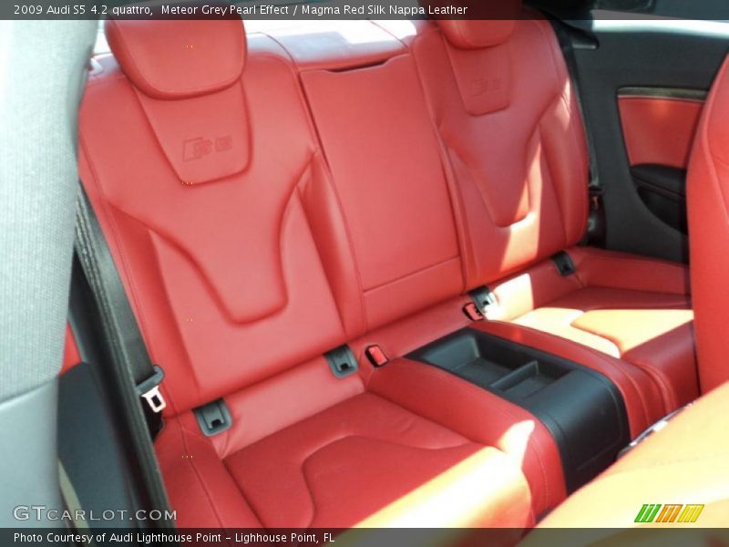  2009 S5 4.2 quattro Magma Red Silk Nappa Leather Interior