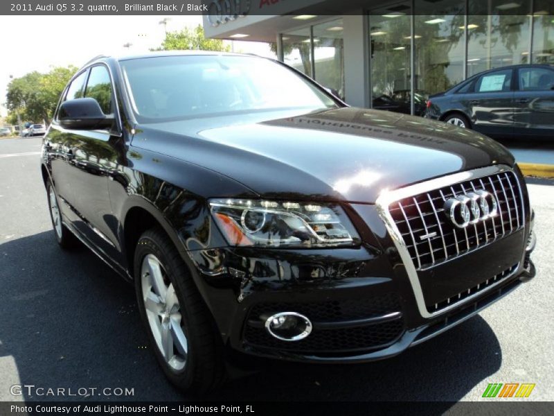 Brilliant Black / Black 2011 Audi Q5 3.2 quattro