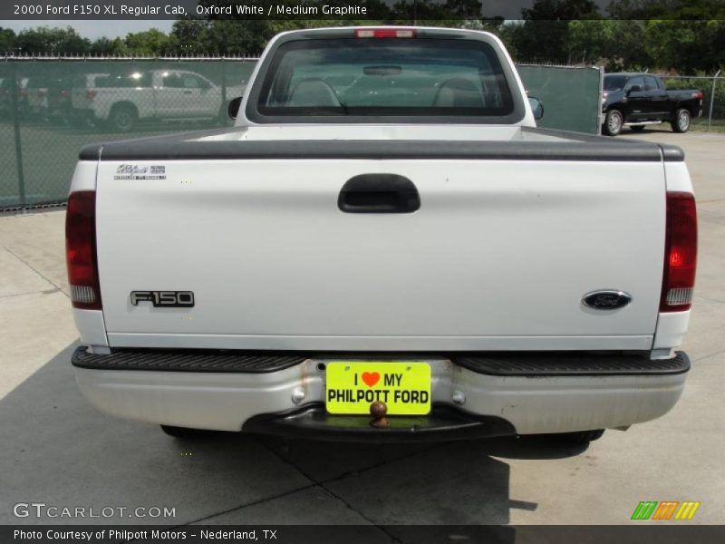 Oxford White / Medium Graphite 2000 Ford F150 XL Regular Cab