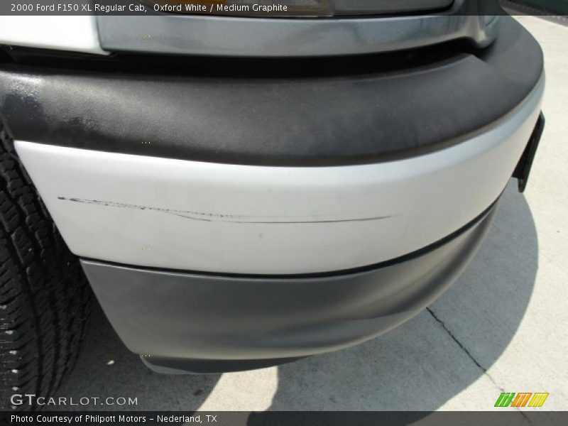 Oxford White / Medium Graphite 2000 Ford F150 XL Regular Cab