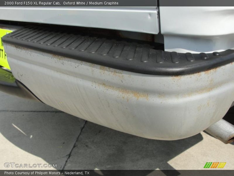 Oxford White / Medium Graphite 2000 Ford F150 XL Regular Cab