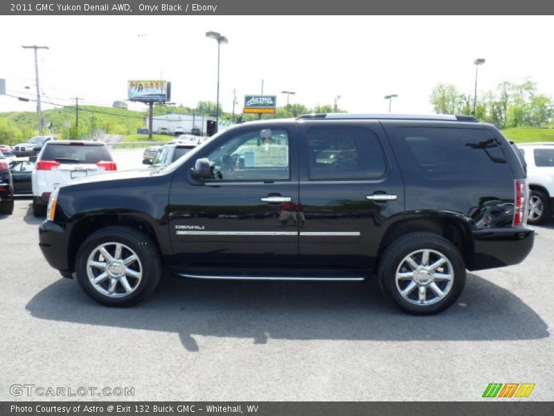 Onyx Black / Ebony 2011 GMC Yukon Denali AWD
