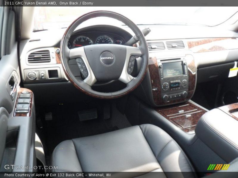 Onyx Black / Ebony 2011 GMC Yukon Denali AWD