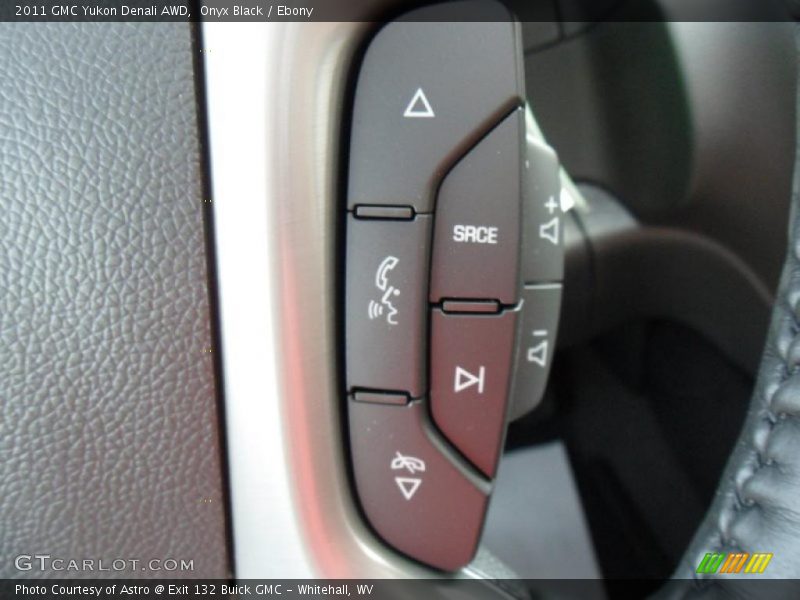 Onyx Black / Ebony 2011 GMC Yukon Denali AWD
