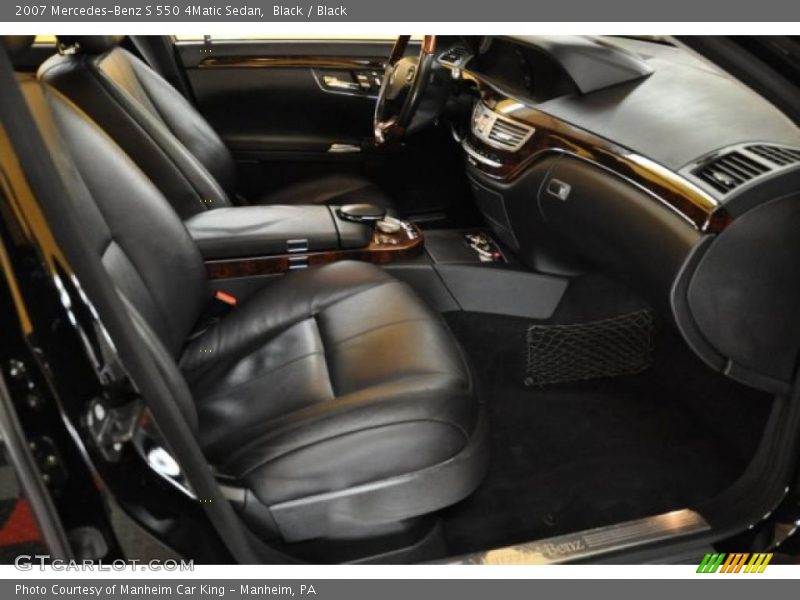 Black / Black 2007 Mercedes-Benz S 550 4Matic Sedan