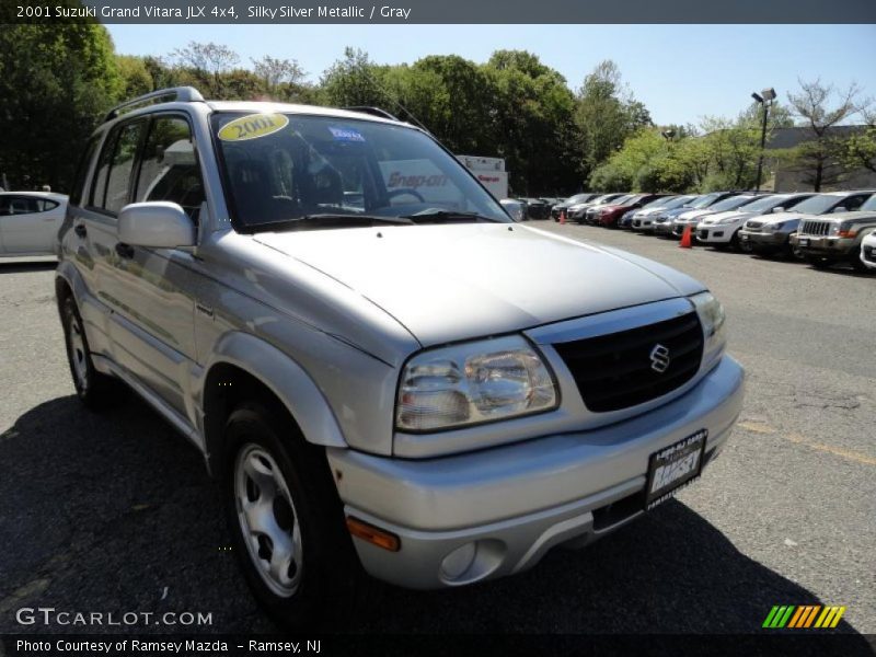Silky Silver Metallic / Gray 2001 Suzuki Grand Vitara JLX 4x4