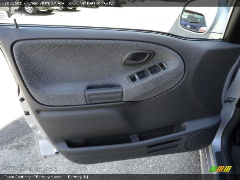 Silky Silver Metallic / Gray 2001 Suzuki Grand Vitara JLX 4x4