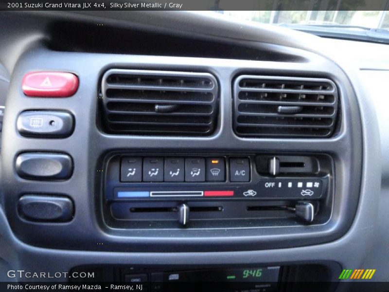 Controls of 2001 Grand Vitara JLX 4x4
