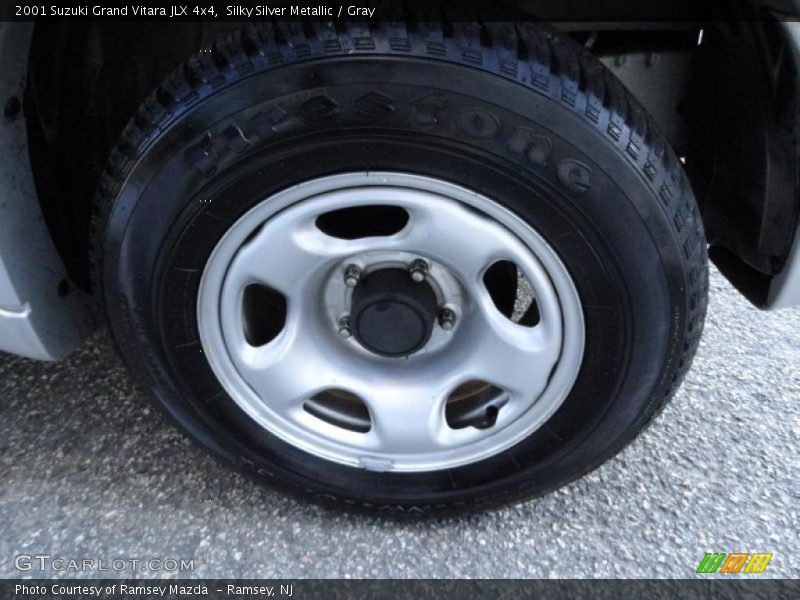 Silky Silver Metallic / Gray 2001 Suzuki Grand Vitara JLX 4x4