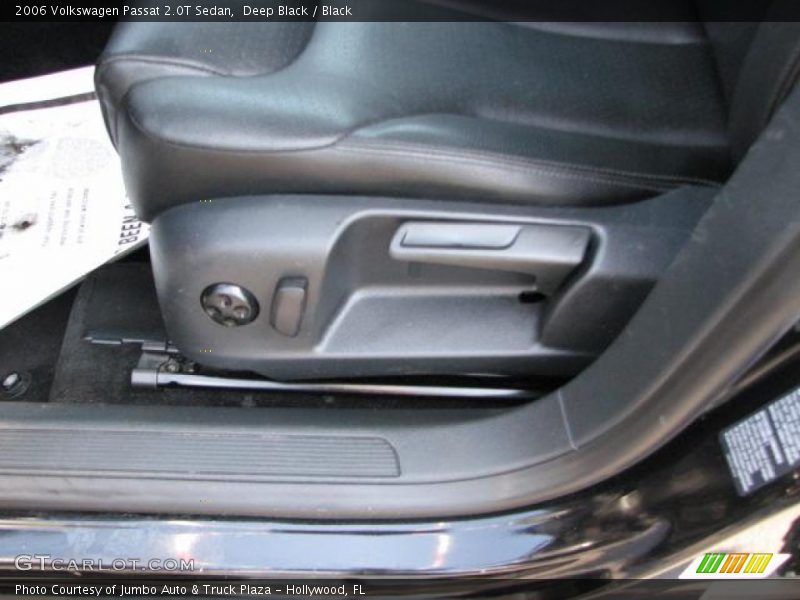 Deep Black / Black 2006 Volkswagen Passat 2.0T Sedan