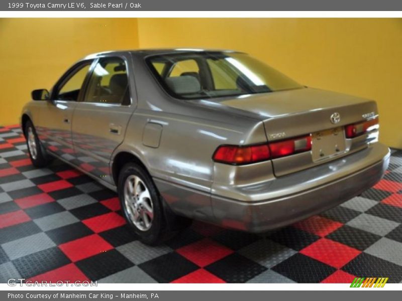 Sable Pearl / Oak 1999 Toyota Camry LE V6