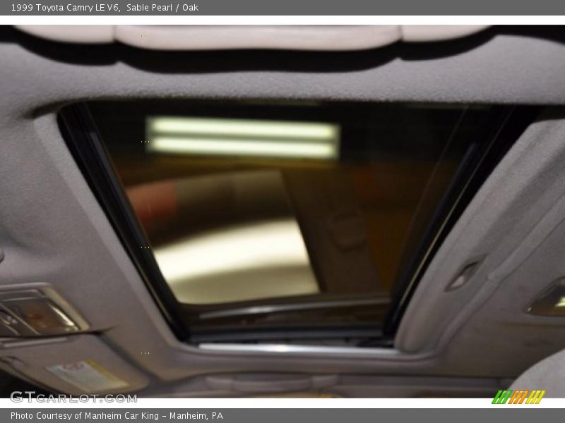 Sable Pearl / Oak 1999 Toyota Camry LE V6