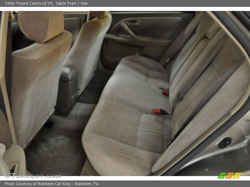 Sable Pearl / Oak 1999 Toyota Camry LE V6