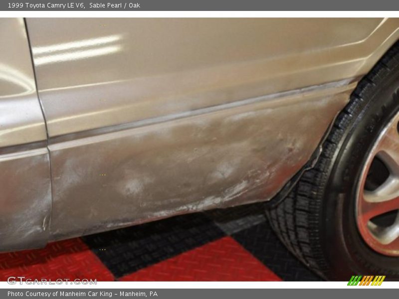 Sable Pearl / Oak 1999 Toyota Camry LE V6