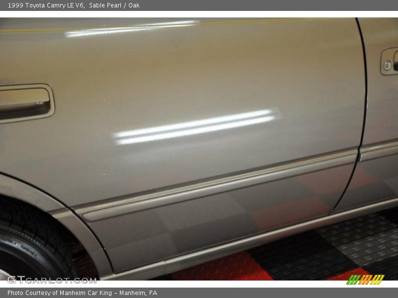 Sable Pearl / Oak 1999 Toyota Camry LE V6