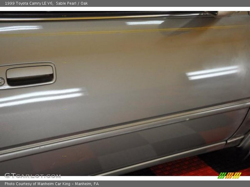 Sable Pearl / Oak 1999 Toyota Camry LE V6