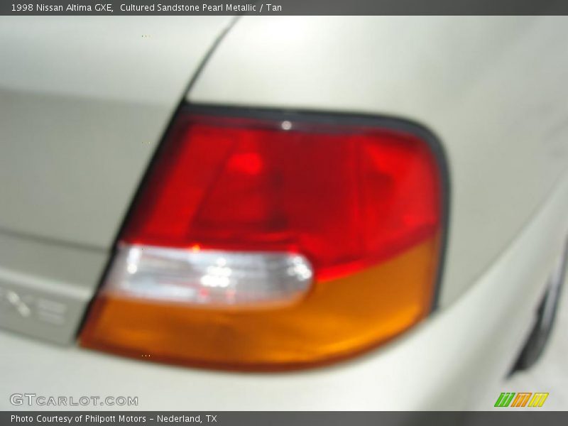 Cultured Sandstone Pearl Metallic / Tan 1998 Nissan Altima GXE