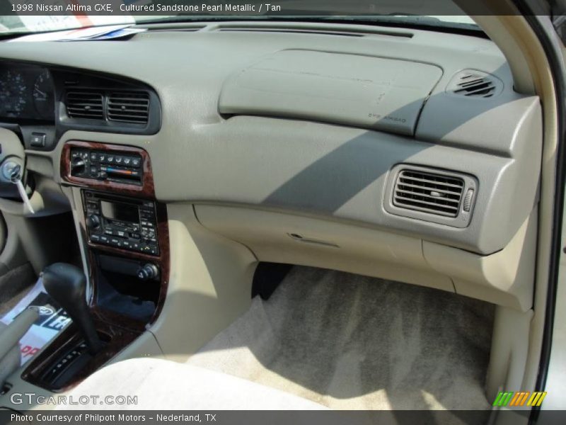 Cultured Sandstone Pearl Metallic / Tan 1998 Nissan Altima GXE