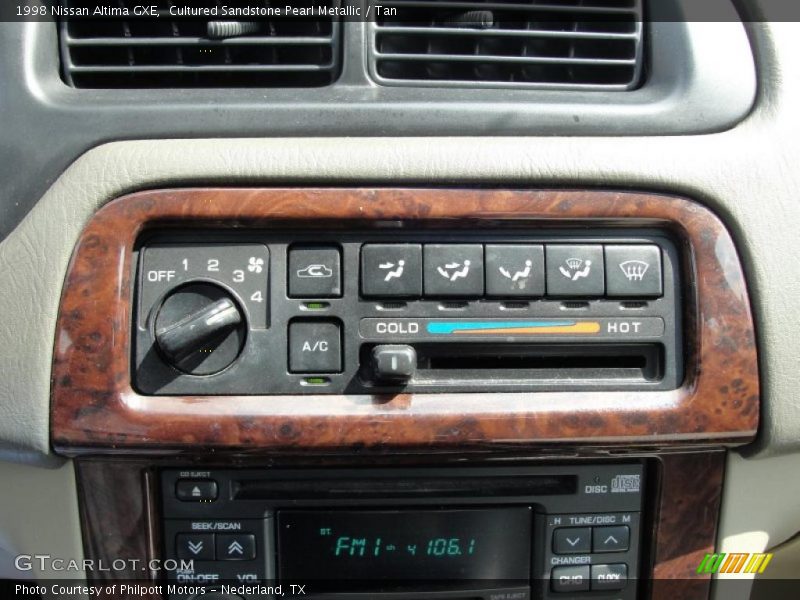 Cultured Sandstone Pearl Metallic / Tan 1998 Nissan Altima GXE