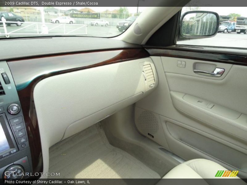 Double Espresso / Shale/Cocoa 2009 Cadillac DTS