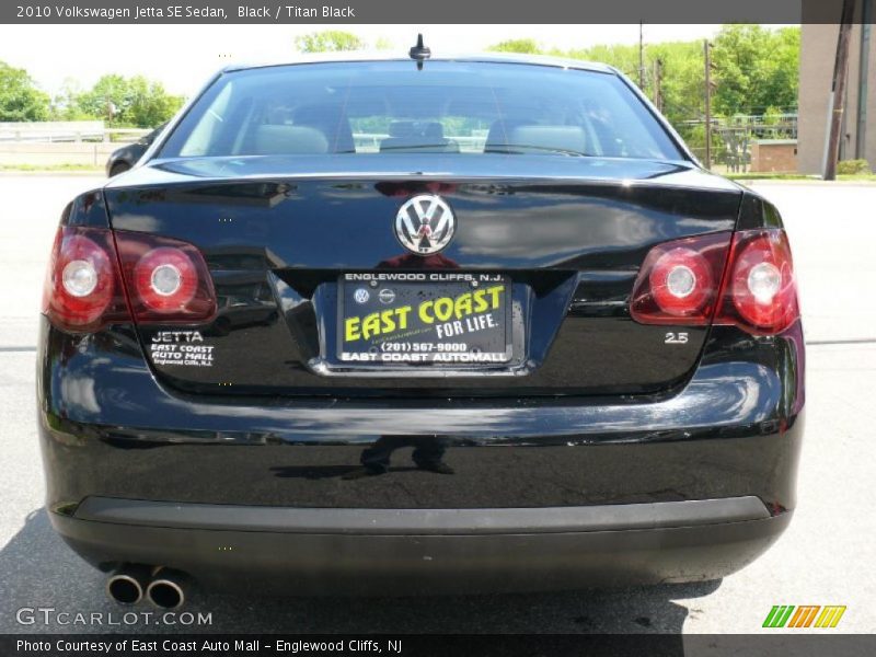 Black / Titan Black 2010 Volkswagen Jetta SE Sedan