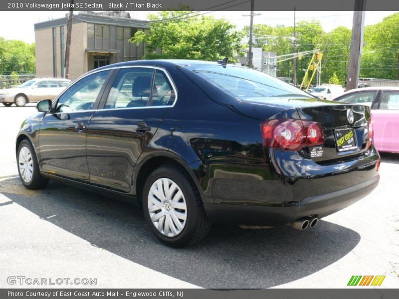 Black / Titan Black 2010 Volkswagen Jetta SE Sedan