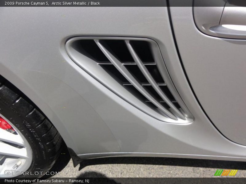 Arctic Silver Metallic / Black 2009 Porsche Cayman S