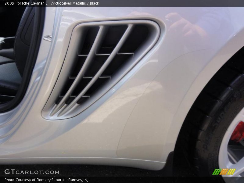 Arctic Silver Metallic / Black 2009 Porsche Cayman S
