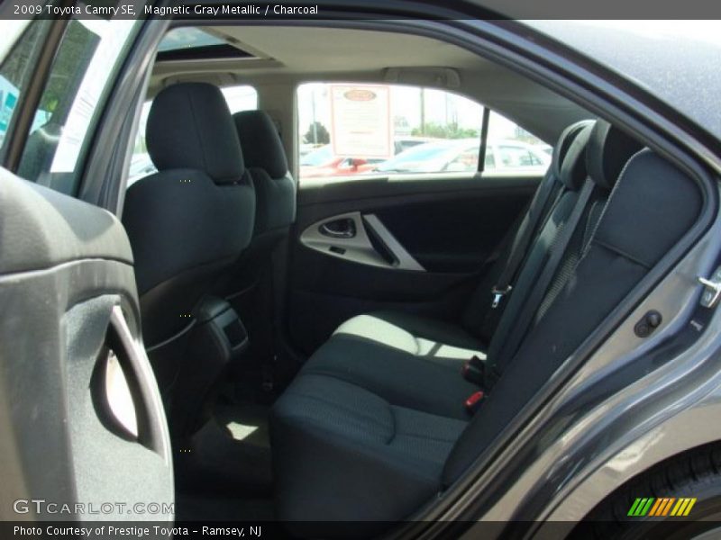 Magnetic Gray Metallic / Charcoal 2009 Toyota Camry SE