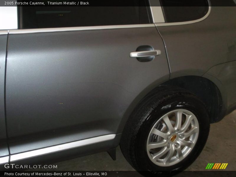 Titanium Metallic / Black 2005 Porsche Cayenne