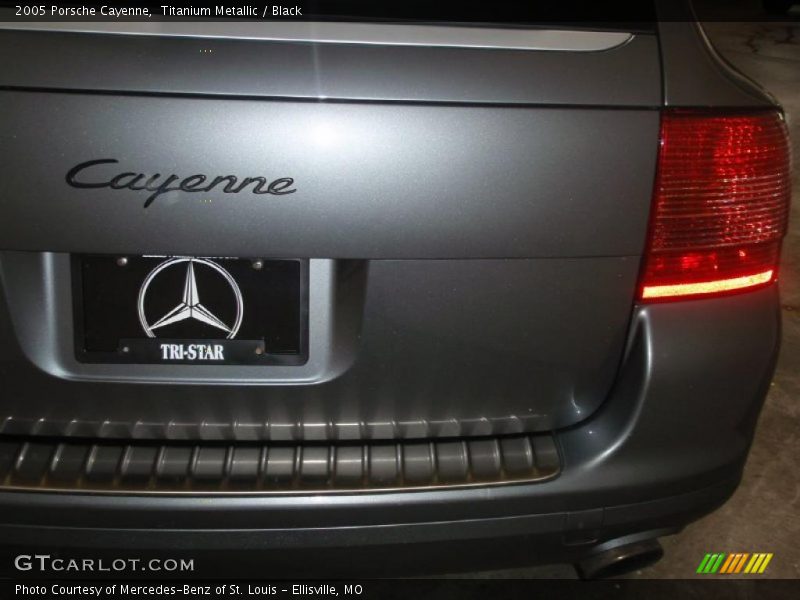 Titanium Metallic / Black 2005 Porsche Cayenne