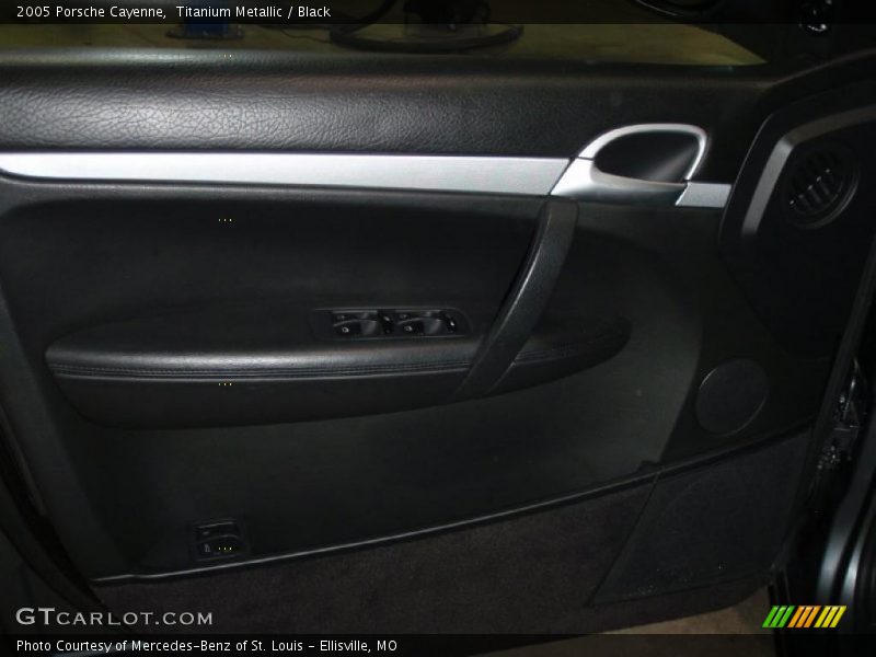 Titanium Metallic / Black 2005 Porsche Cayenne