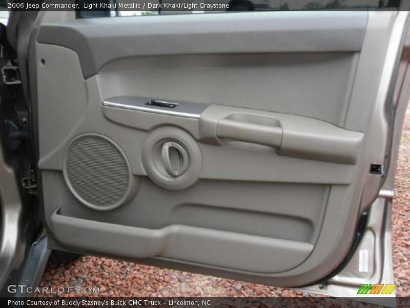 Light Khaki Metallic / Dark Khaki/Light Graystone 2006 Jeep Commander