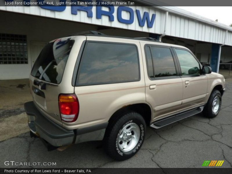 Light Prairie Tan Metallic / Medium Prairie Tan 1998 Ford Explorer XLT 4x4