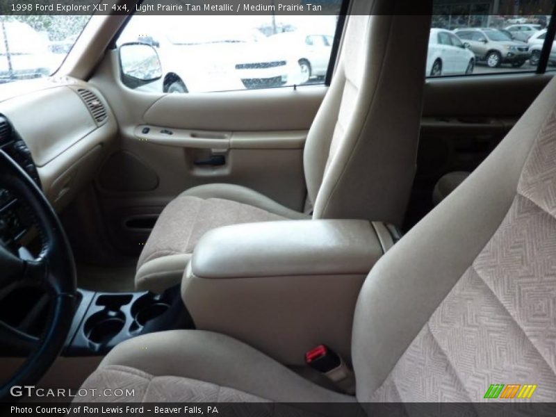 Light Prairie Tan Metallic / Medium Prairie Tan 1998 Ford Explorer XLT 4x4