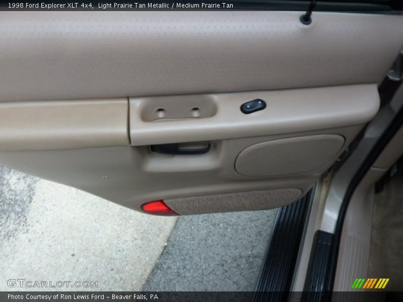 Light Prairie Tan Metallic / Medium Prairie Tan 1998 Ford Explorer XLT 4x4
