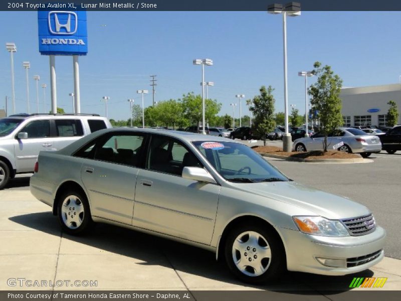 Lunar Mist Metallic / Stone 2004 Toyota Avalon XL