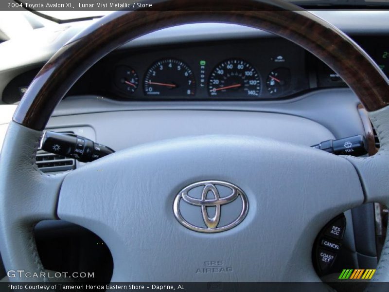 Lunar Mist Metallic / Stone 2004 Toyota Avalon XL