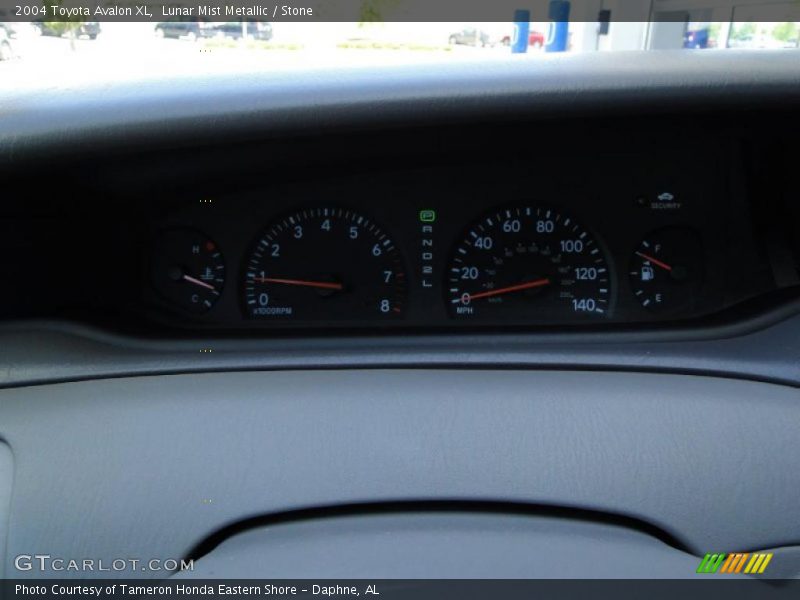 Lunar Mist Metallic / Stone 2004 Toyota Avalon XL