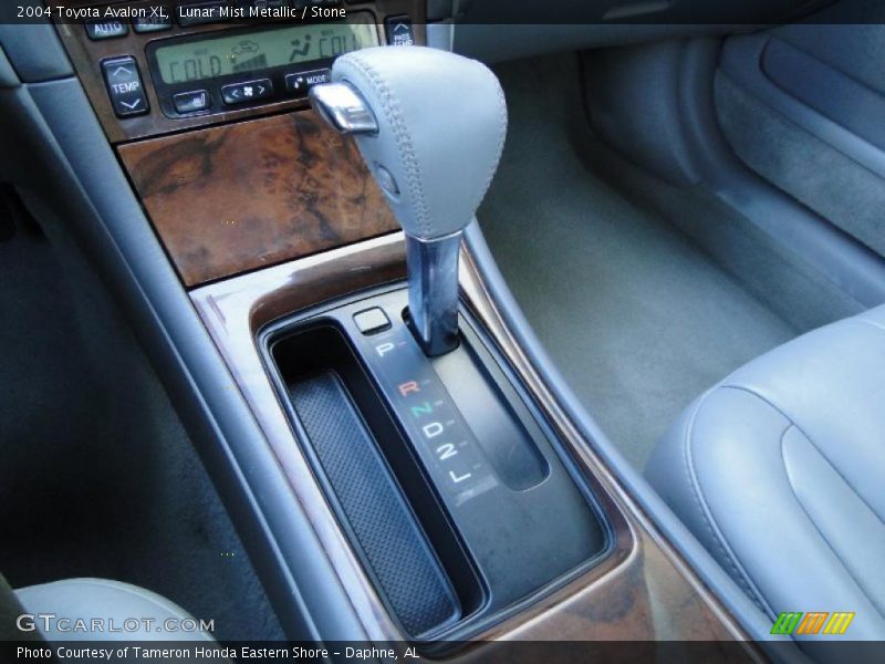 Lunar Mist Metallic / Stone 2004 Toyota Avalon XL