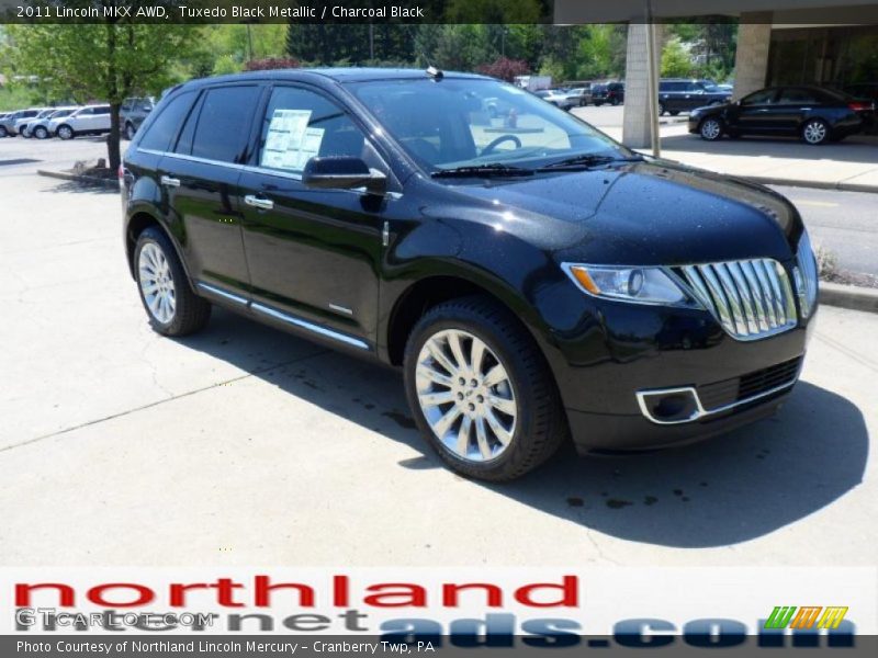Tuxedo Black Metallic / Charcoal Black 2011 Lincoln MKX AWD