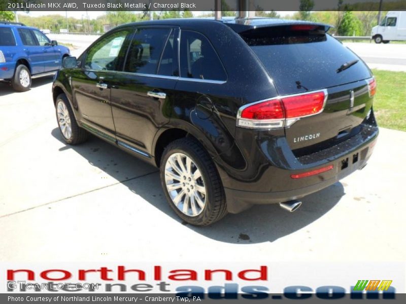 Tuxedo Black Metallic / Charcoal Black 2011 Lincoln MKX AWD