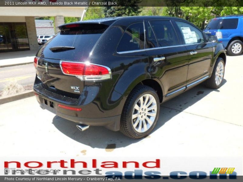 Tuxedo Black Metallic / Charcoal Black 2011 Lincoln MKX AWD