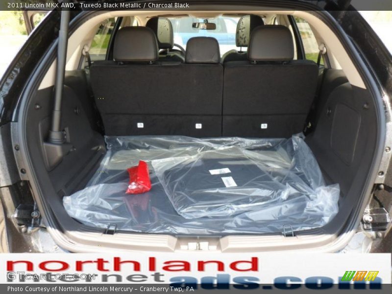 Tuxedo Black Metallic / Charcoal Black 2011 Lincoln MKX AWD