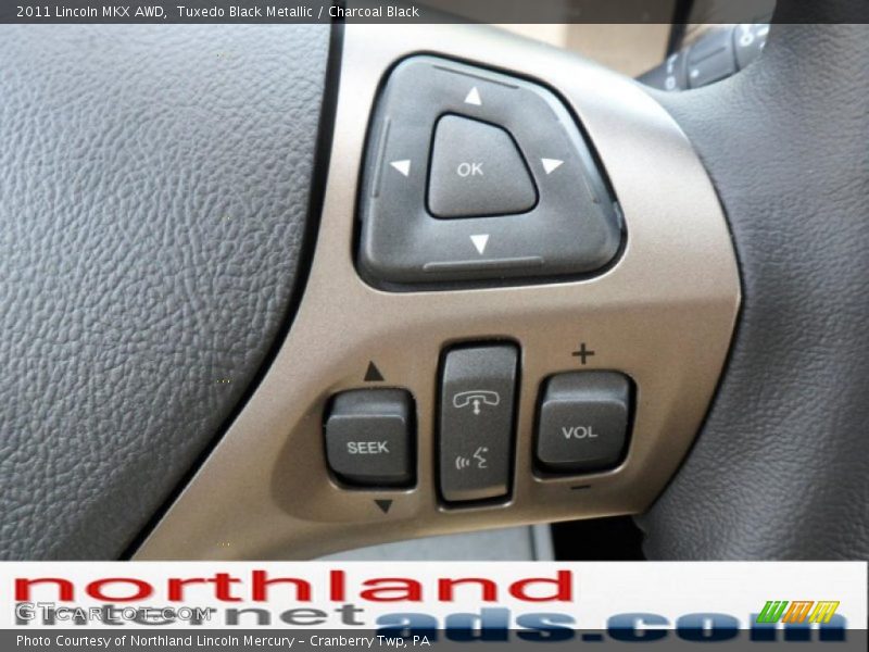 Tuxedo Black Metallic / Charcoal Black 2011 Lincoln MKX AWD