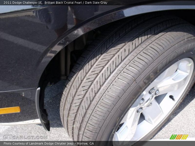 Brilliant Black Crystal Pearl / Dark Slate Gray 2011 Dodge Challenger SE