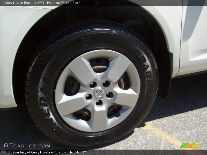 Phantom White / Black 2009 Nissan Rogue S AWD