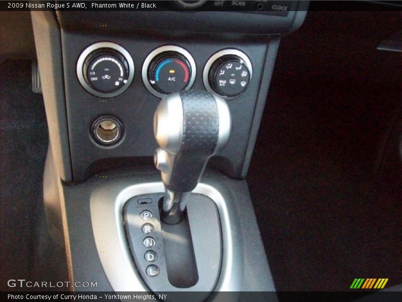Phantom White / Black 2009 Nissan Rogue S AWD